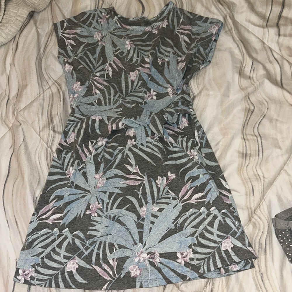 EUC Grayson Threads Gray Tropical Print Dress Size 6/6x